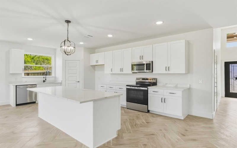 1412 Ridgeview Circle, Granbury, TX 76048, 4 Bedrooms Bedrooms, ,2 BathroomsBathrooms,Residential,For Sale,1412 Ridgeview Circle,0,21198246