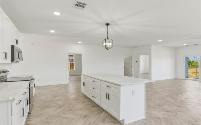 1412 Ridgeview Circle, Granbury, TX 76048, 4 Bedrooms Bedrooms, ,2 BathroomsBathrooms,Residential,For Sale,1412 Ridgeview Circle,0,21198246