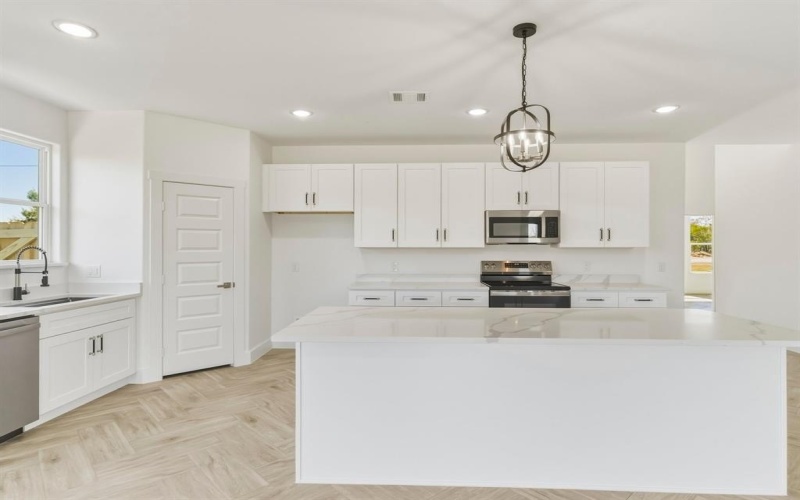 1412 Ridgeview Circle, Granbury, TX 76048, 4 Bedrooms Bedrooms, ,2 BathroomsBathrooms,Residential,For Sale,1412 Ridgeview Circle,0,21198246