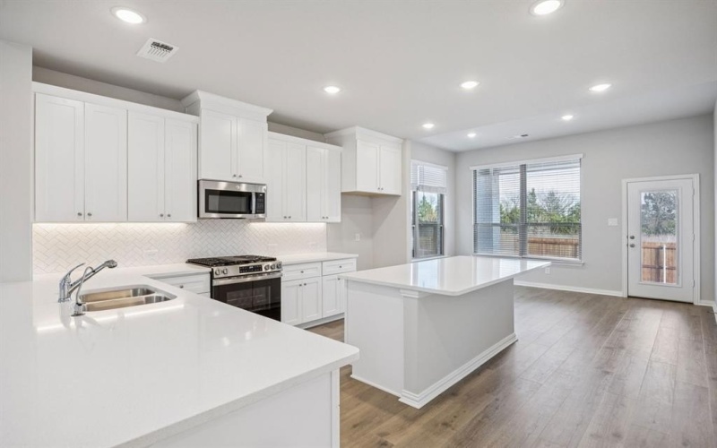 4005 Allred Drive, Heartland, TX 75114, 4 Bedrooms Bedrooms, ,2 BathroomsBathrooms,Residential,For Sale,4005 Allred Drive,0,21198294