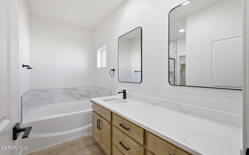 14916 Hill Ridge Court, El Paso, TX 79938, 3 Bedrooms Bedrooms, ,2 BathroomsBathrooms,Residential,For Sale,14916 Hill Ridge Court,0,939462