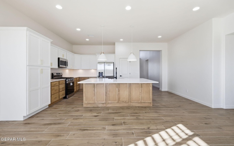 296 Emerald Dust Place, El Paso, TX 79928, 4 Bedrooms Bedrooms, ,2 BathroomsBathrooms,Residential,For Sale,296 Emerald Dust Place,0,939466