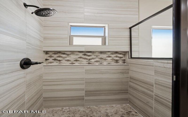 292 Emerald Dust Place, El Paso, TX 79928, 4 Habitaciones Habitaciones , ,3 BañosBaños,Residential,En Venta,292 Emerald Dust Place,0,939468