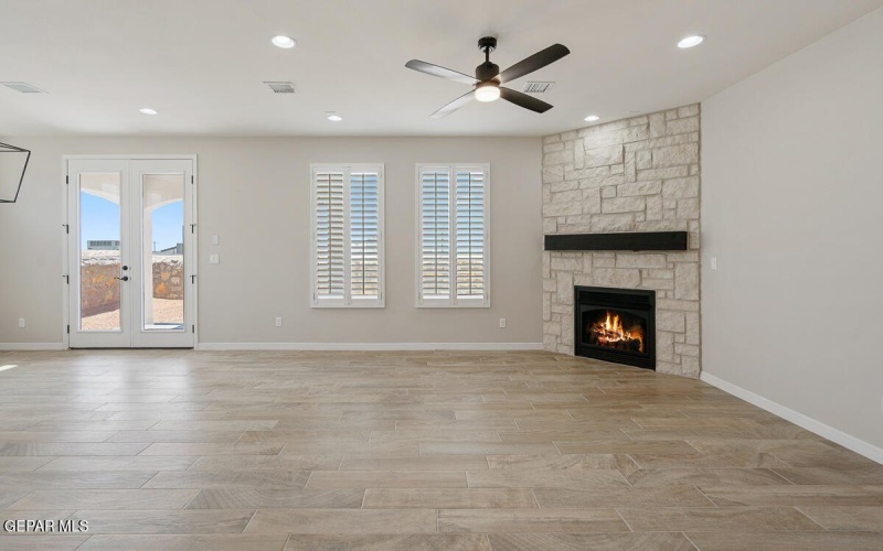 292 Emerald Dust Place, El Paso, TX 79928, 4 Habitaciones Habitaciones , ,3 BañosBaños,Residential,En Venta,292 Emerald Dust Place,0,939468