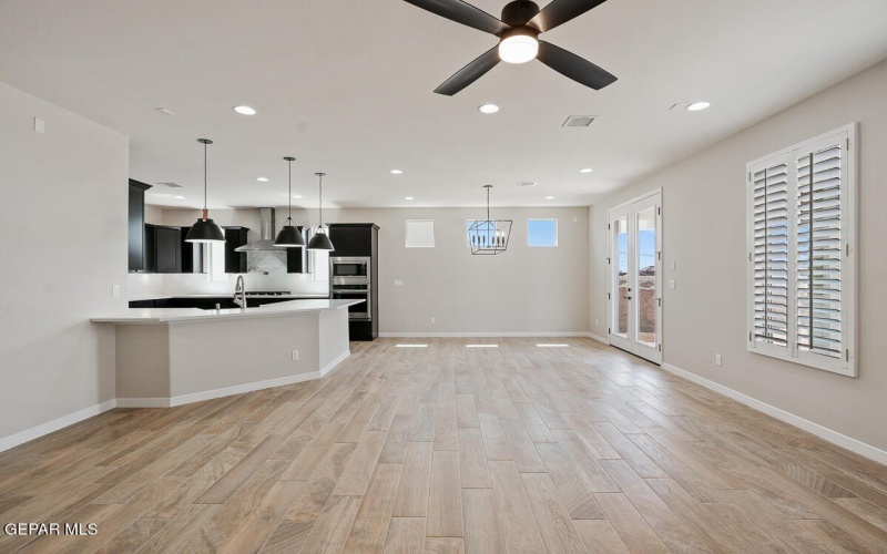 292 Emerald Dust Place, El Paso, TX 79928, 4 Habitaciones Habitaciones , ,3 BañosBaños,Residential,En Venta,292 Emerald Dust Place,0,939468