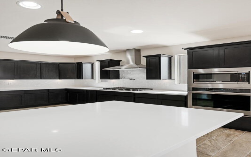 292 Emerald Dust Place, El Paso, TX 79928, 4 Habitaciones Habitaciones , ,3 BañosBaños,Residential,En Venta,292 Emerald Dust Place,0,939468