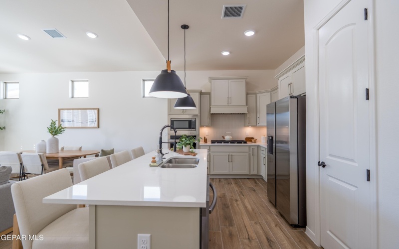 13889 Paseo Celeste Drive, El Paso, TX 79928, 3 Bedrooms Bedrooms, ,2 BathroomsBathrooms,Residential,For Sale,13889 Paseo Celeste Drive,0,939474