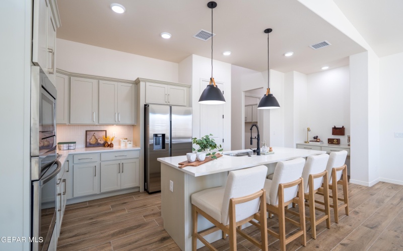 13889 Paseo Celeste Drive, El Paso, TX 79928, 3 Bedrooms Bedrooms, ,2 BathroomsBathrooms,Residential,For Sale,13889 Paseo Celeste Drive,0,939474