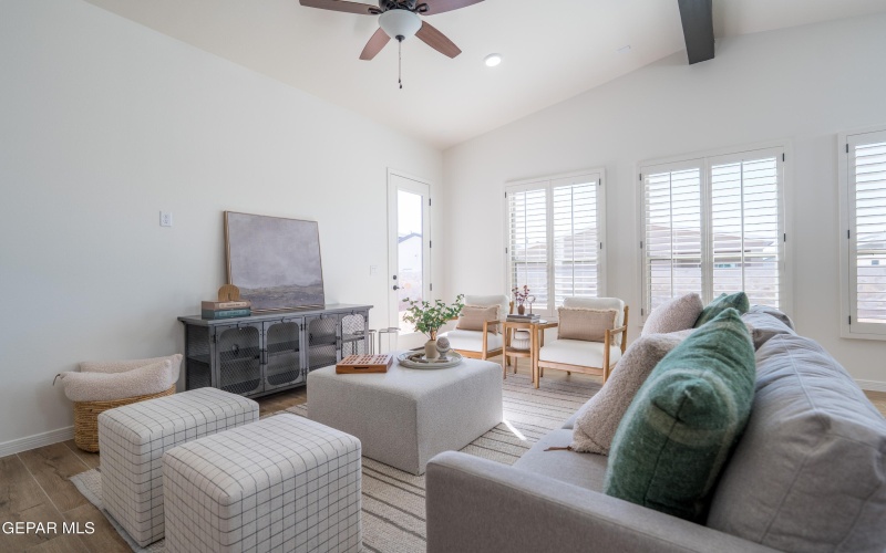 13889 Paseo Celeste Drive, El Paso, TX 79928, 3 Bedrooms Bedrooms, ,2 BathroomsBathrooms,Residential,For Sale,13889 Paseo Celeste Drive,0,939474