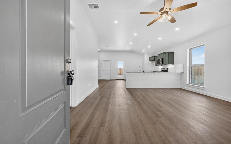 13713 Gary Avenue, Lubbock, TX 79423, 3 Habitaciones Habitaciones , ,2 BañosBaños,Residential,En Venta,13713 Gary Avenue,0,202602902