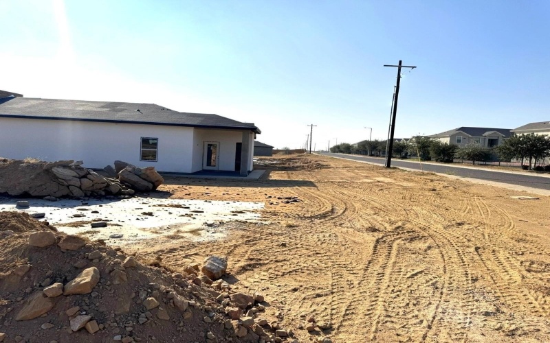 218 Lusitano Dr., LAREDO, TX 78046, 4 Bedrooms Bedrooms, ,2 BathroomsBathrooms,Residential,For Sale,218 Lusitano Dr.,0,20261105