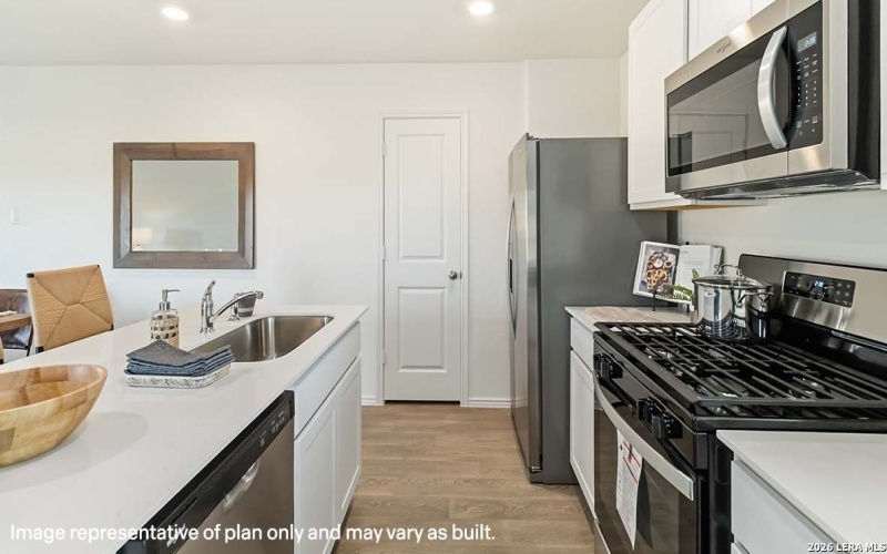 1002 Catalonia Pass, San Antonio, TX 78221, 5 Bedrooms Bedrooms, ,2 BathroomsBathrooms,Residential,For Sale,1002 Catalonia Pass,0,1945916