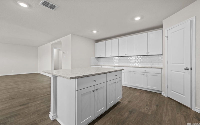 5607 Hartley Home, San Antonio, TX 78245, 3 Habitaciones Habitaciones , ,2 BañosBaños,Residential,En Venta,5607 Hartley Home,0,1945980