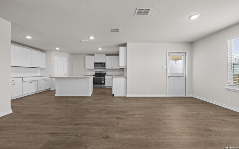 5607 Hartley Home, San Antonio, TX 78245, 3 Habitaciones Habitaciones , ,2 BañosBaños,Residential,En Venta,5607 Hartley Home,0,1945980