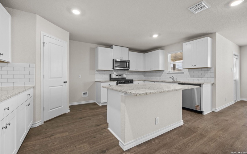 5607 Hartley Home, San Antonio, TX 78245, 3 Habitaciones Habitaciones , ,2 BañosBaños,Residential,En Venta,5607 Hartley Home,0,1945980