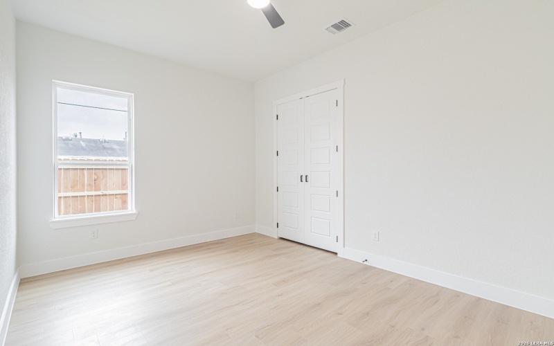 915 Saint James, San Antonio, TX 78202, 3 Bedrooms Bedrooms, ,2 BathroomsBathrooms,Residential,For Sale,915 Saint James,0,1946284