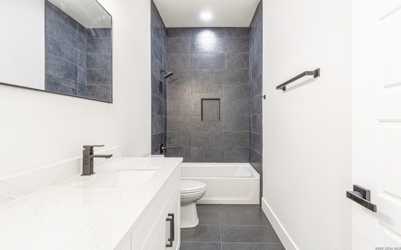 915 Saint James, San Antonio, TX 78202, 3 Bedrooms Bedrooms, ,2 BathroomsBathrooms,Residential,For Sale,915 Saint James,0,1946284