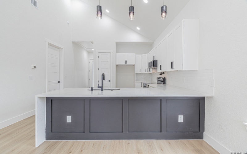 915 Saint James, San Antonio, TX 78202, 3 Bedrooms Bedrooms, ,2 BathroomsBathrooms,Residential,For Sale,915 Saint James,0,1946284