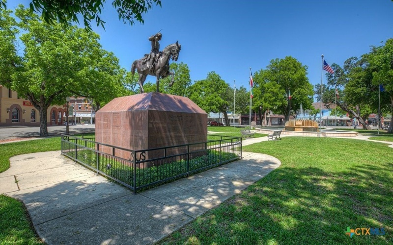 1026 BOLD RUN, Seguin, TX 78155, 3 Habitaciones Habitaciones , ,2 BañosBaños,Residential,En Venta,1026 BOLD RUN,0,584878