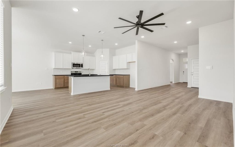 3176 Margaret Rudder Parkway, Bryan, TX 77808, 4 Bedrooms Bedrooms, ,2 BathroomsBathrooms,Residential,For Sale,3176 Margaret Rudder Parkway,0,26002571