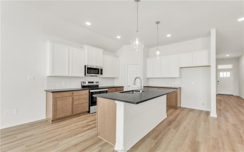 3176 Margaret Rudder Parkway, Bryan, TX 77808, 4 Bedrooms Bedrooms, ,2 BathroomsBathrooms,Residential,For Sale,3176 Margaret Rudder Parkway,0,26002571