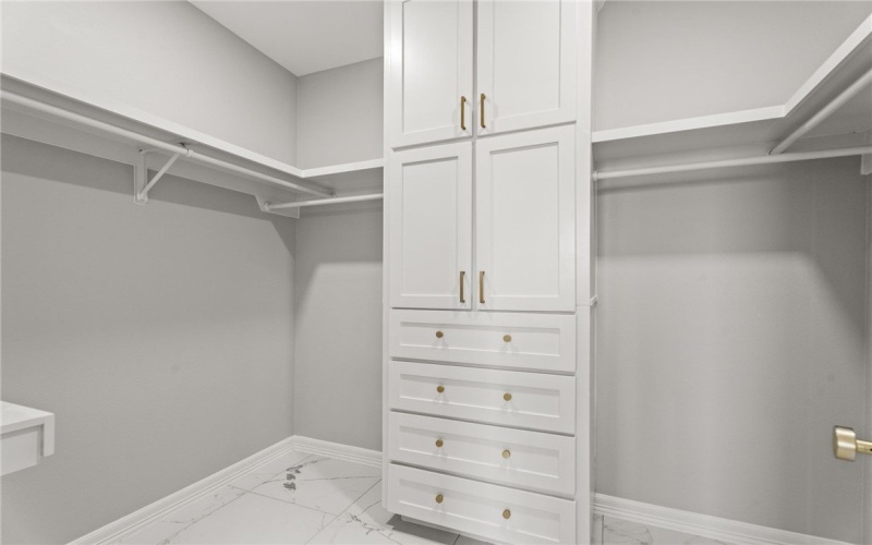 2080 Isabella Drive, Kingsville, TX 78363, 3 Bedrooms Bedrooms, ,2 BathroomsBathrooms,Residential,For Sale,2080 Isabella Drive,0,472769