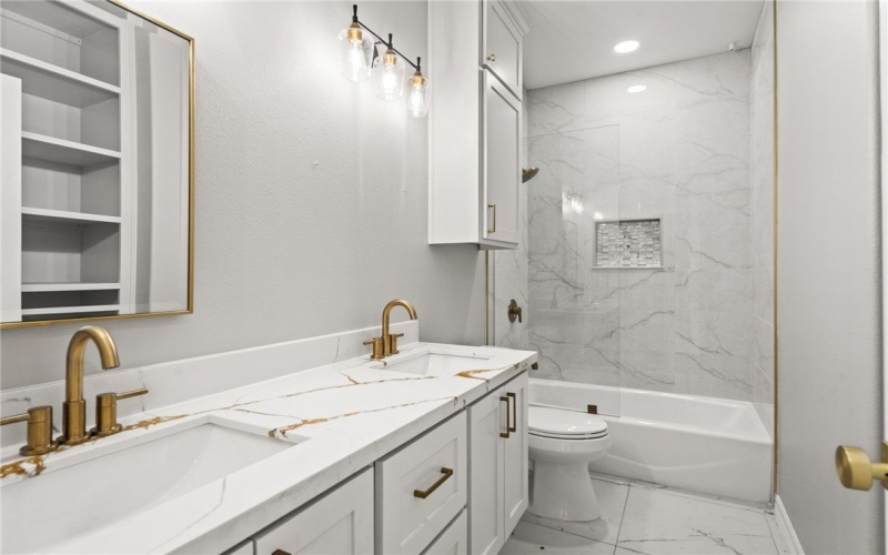 2080 Isabella Drive, Kingsville, TX 78363, 3 Bedrooms Bedrooms, ,2 BathroomsBathrooms,Residential,For Sale,2080 Isabella Drive,0,472769