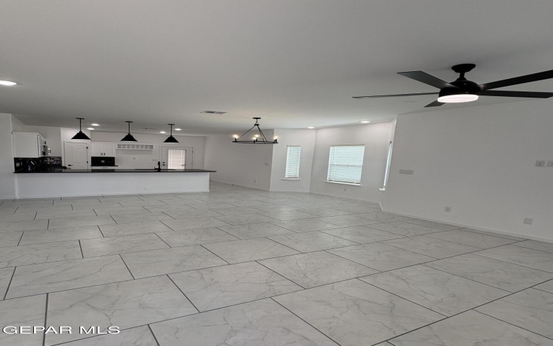 3804 COURSE Street, El Paso, TX 79938, 4 Habitaciones Habitaciones , ,2 BañosBaños,Residential,En Venta,3804 COURSE Street,0,939476