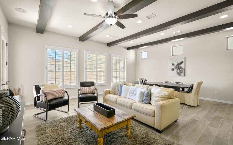 13940 Paseo Central Avenue, Horizon City, TX 79928, 3 Habitaciones Habitaciones , ,2 BañosBaños,Residential,En Venta,13940 Paseo Central Avenue,0,939477