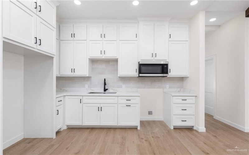 712 W 25th Street, Mission, TX 78572, 3 Bedrooms Bedrooms, ,2 BathroomsBathrooms,Residential,For Sale,712 W 25th Street,0,497265