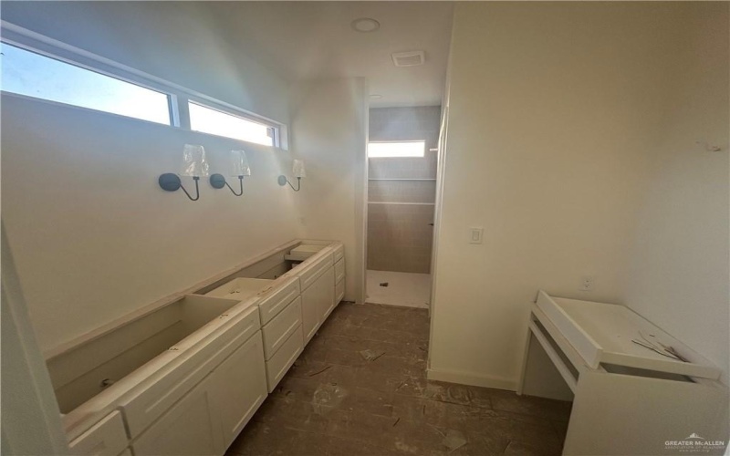 2809 N Alyna Avenue, Edinburg, TX 78541, 3 Bedrooms Bedrooms, ,2 BathroomsBathrooms,Residential,For Sale,2809 N Alyna Avenue,0,497458