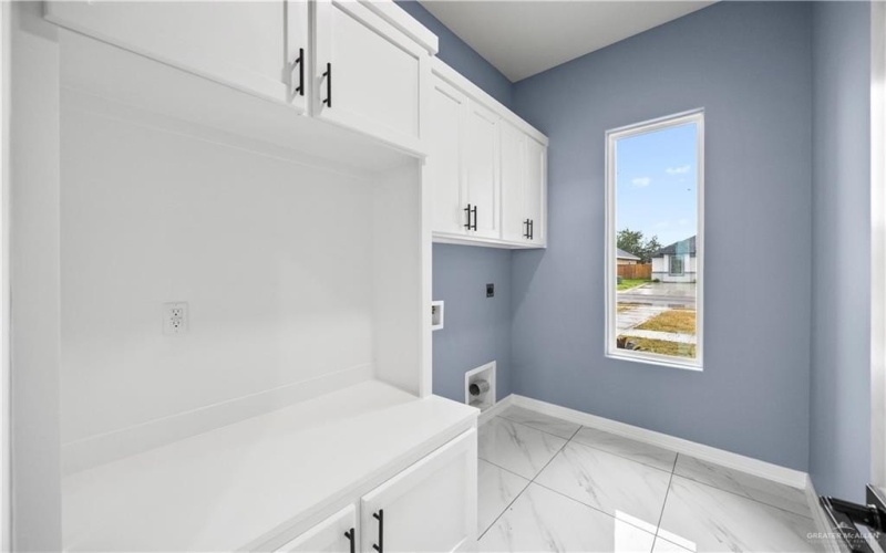 3610 Las Brisas Street, Edinburg, TX 78542, 3 Bedrooms Bedrooms, ,2 BathroomsBathrooms,Residential,For Sale,3610 Las Brisas Street,0,497463