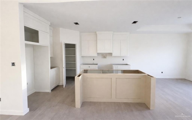 2813 N Alyna Avenue, Edinburg, TX 78541, 3 Habitaciones Habitaciones , ,2 BañosBaños,Residential,En Venta,2813 N Alyna Avenue,0,497474