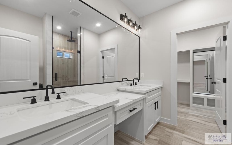 715 BEANKA DR, LA FERIA, TX 78559, 4 Bedrooms Bedrooms, ,3 BathroomsBathrooms,Residential,For Sale,715 BEANKA DR,0,29771261