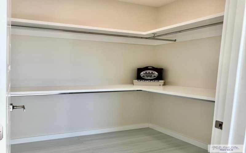 6108 MACKENNA DR, BROWNSVILLE, TX 78526, 4 Bedrooms Bedrooms, ,3 BathroomsBathrooms,Residential,For Sale,6108 MACKENNA DR,0,29772452