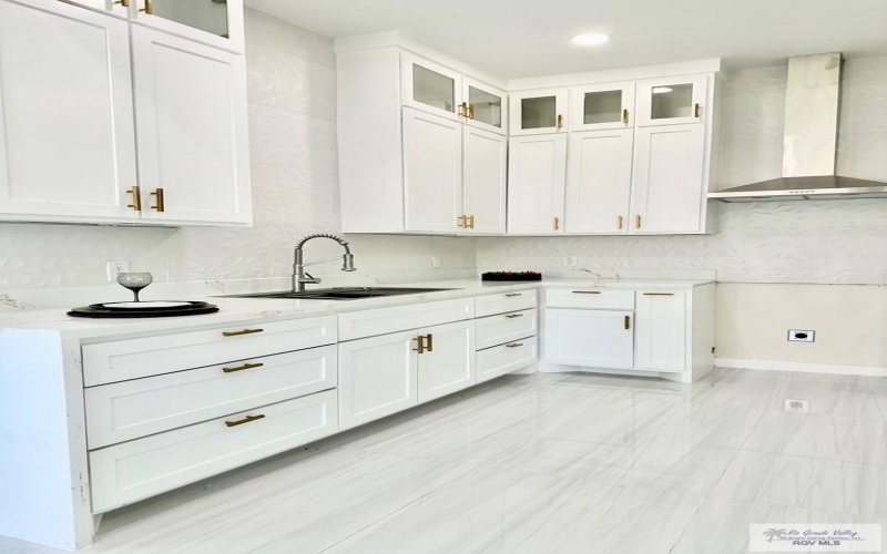 6108 MACKENNA DR, BROWNSVILLE, TX 78526, 4 Bedrooms Bedrooms, ,3 BathroomsBathrooms,Residential,For Sale,6108 MACKENNA DR,0,29772452