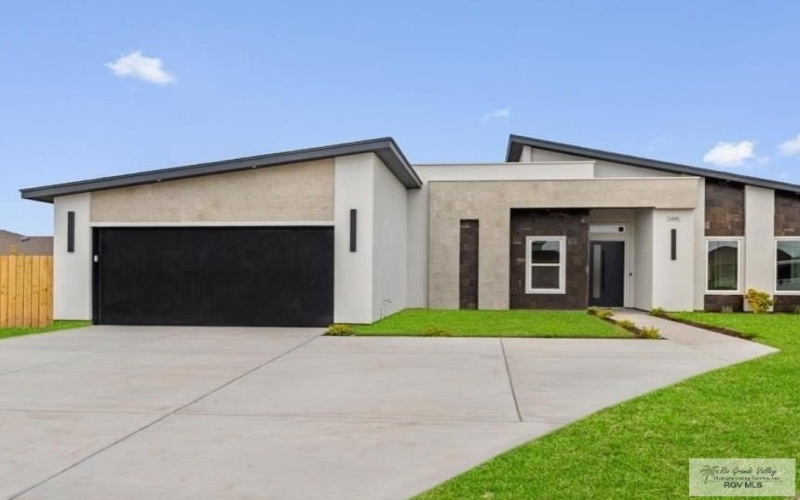 6108 MACKENNA DR, BROWNSVILLE, TX 78526, 4 Bedrooms Bedrooms, ,3 BathroomsBathrooms,Residential,For Sale,6108 MACKENNA DR,0,29772452