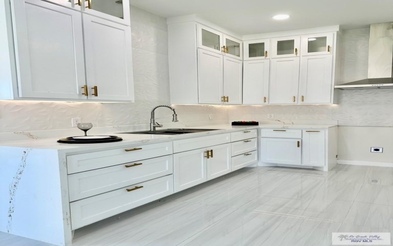 6108 MACKENNA DR, BROWNSVILLE, TX 78526, 4 Bedrooms Bedrooms, ,3 BathroomsBathrooms,Residential,For Sale,6108 MACKENNA DR,0,29772452