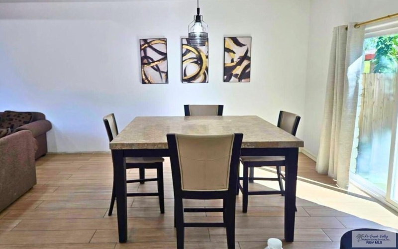 406 W 9TH ST. unit: Front Unit, LOS FRESNOS, TX 78566, 3 Habitaciones Habitaciones , ,2 BañosBaños,Residential Multi Family,En Venta,406 W 9TH ST. unit: Front Unit,0,29772458