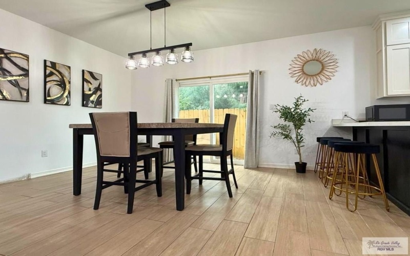 406 W 9TH ST. unit: Front Unit, LOS FRESNOS, TX 78566, 3 Habitaciones Habitaciones , ,2 BañosBaños,Residential Multi Family,En Venta,406 W 9TH ST. unit: Front Unit,0,29772458