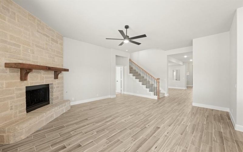 403 Crystal Lake Lane, Red Oak, TX 75154, 4 Bedrooms Bedrooms, ,3 BathroomsBathrooms,Residential,For Sale,403 Crystal Lake Lane,20702830