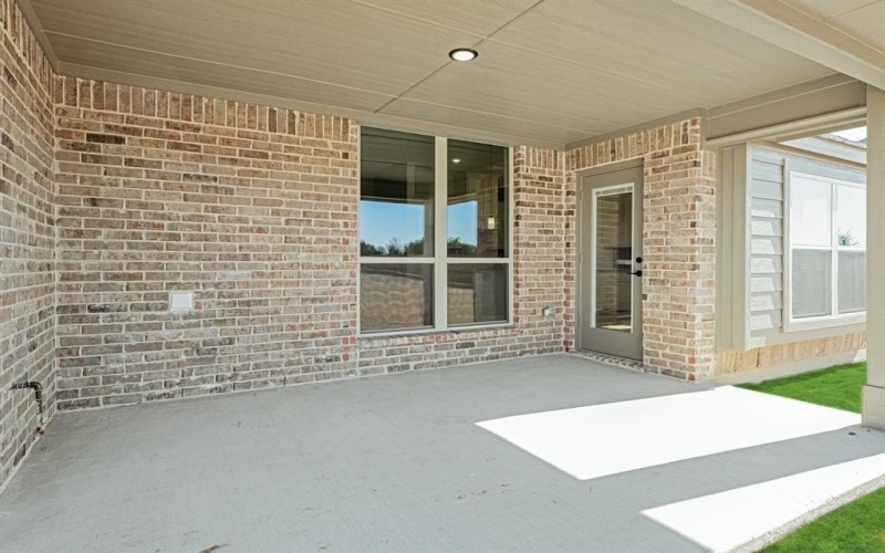 403 Crystal Lake Lane, Red Oak, TX 75154, 4 Bedrooms Bedrooms, ,3 BathroomsBathrooms,Residential,For Sale,403 Crystal Lake Lane,20702830