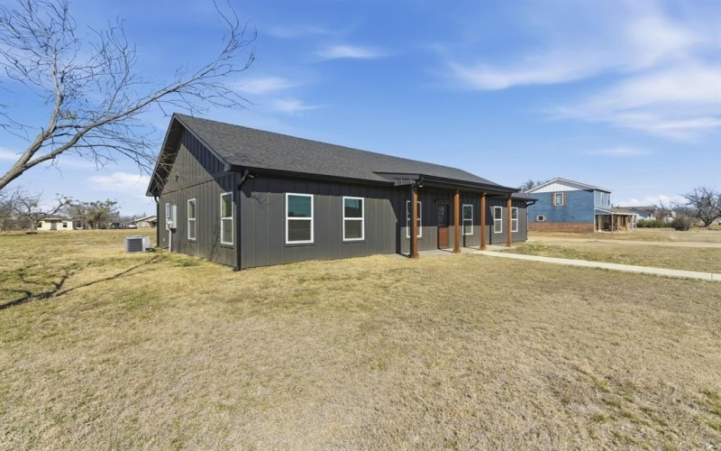 709 Harris Street, Cisco, TX 76471, 3 Habitaciones Habitaciones , ,2 BañosBaños,Residential,En Venta,709 Harris Street,0,21172097