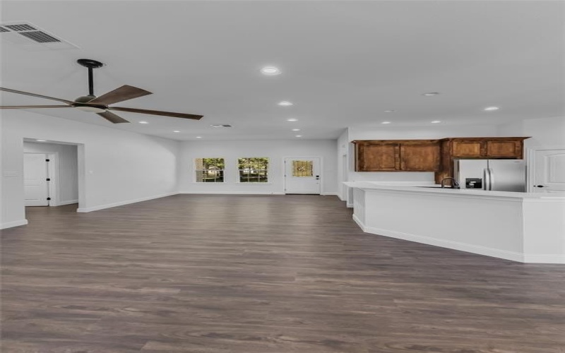 905 W Cardinal Street, Ector, TX 75439, 3 Bedrooms Bedrooms, ,2 BathroomsBathrooms,Residential,For Sale,905 W Cardinal Street,0,21188460