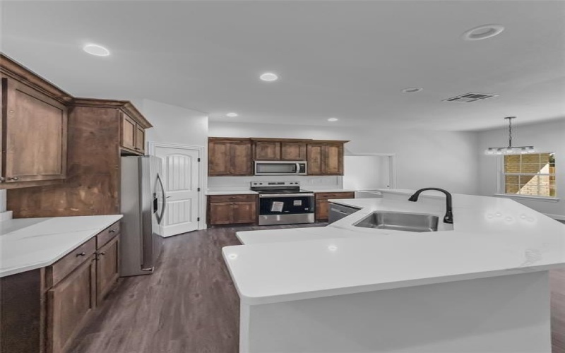 905 W Cardinal Street, Ector, TX 75439, 3 Bedrooms Bedrooms, ,2 BathroomsBathrooms,Residential,For Sale,905 W Cardinal Street,0,21188460