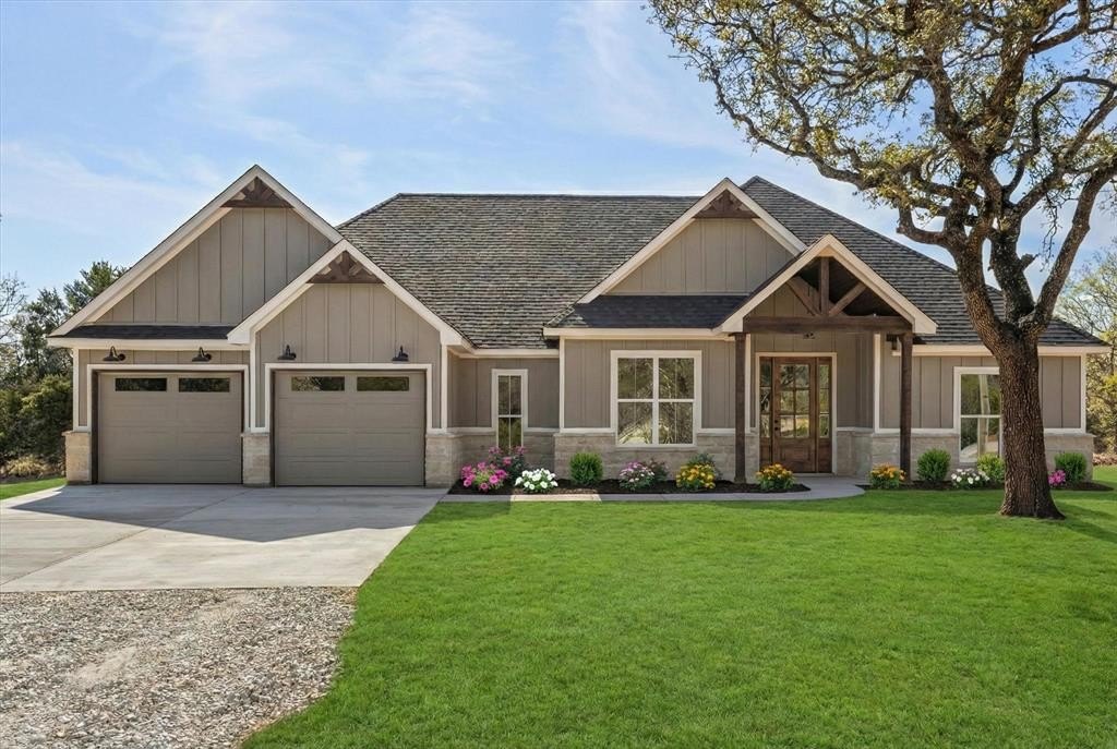 410 Hidden Lake, Bluff Dale, TX 76433, 3 Bedrooms Bedrooms, ,2 BathroomsBathrooms,Residential,For Sale,410 Hidden Lake,0,21189933