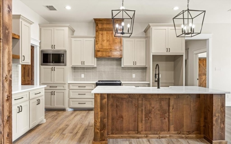 410 Hidden Lake, Bluff Dale, TX 76433, 3 Bedrooms Bedrooms, ,2 BathroomsBathrooms,Residential,For Sale,410 Hidden Lake,0,21189933