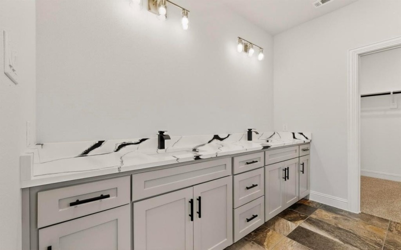 1636 County Road 4761, Sulphur Springs, TX 75482, 9 Habitaciones Habitaciones , ,3 BañosBaños,Residential,En Venta,1636 County Road 4761,0,21193078