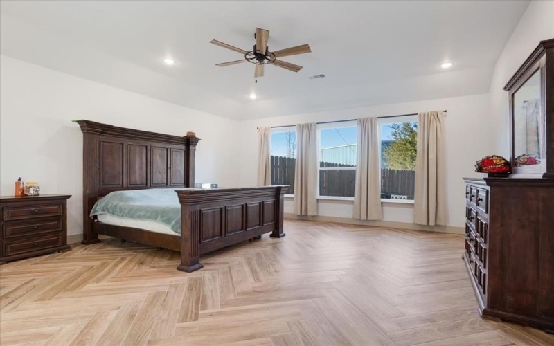 920 Oil Mill Road, Van Alstyne, TX 75495, 5 Habitaciones Habitaciones , ,3 BañosBaños,Residential,En Venta,920 Oil Mill Road,0,21194739