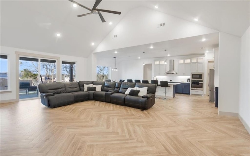 920 Oil Mill Road, Van Alstyne, TX 75495, 5 Habitaciones Habitaciones , ,3 BañosBaños,Residential,En Venta,920 Oil Mill Road,0,21194739